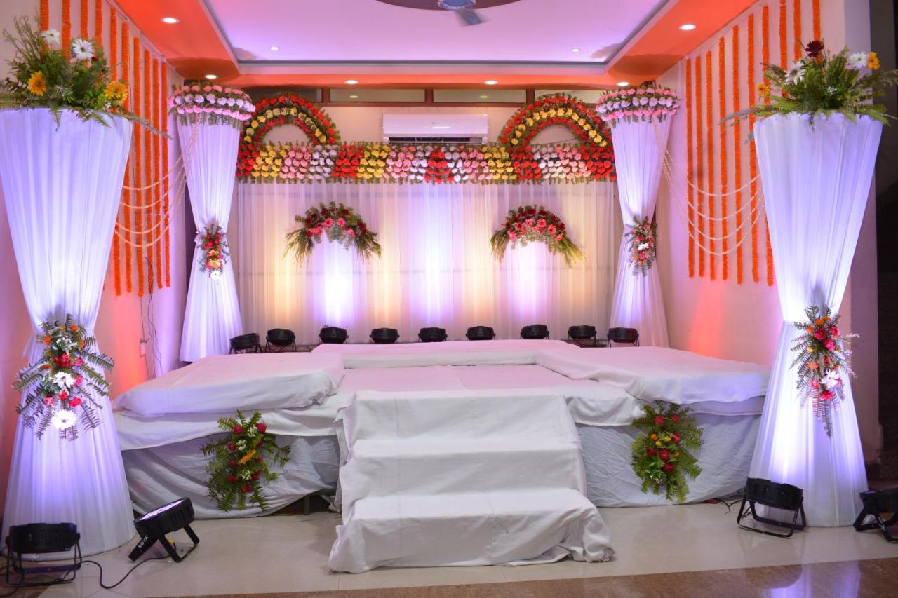 Hotel Haifa Varanasi Luaran gambar