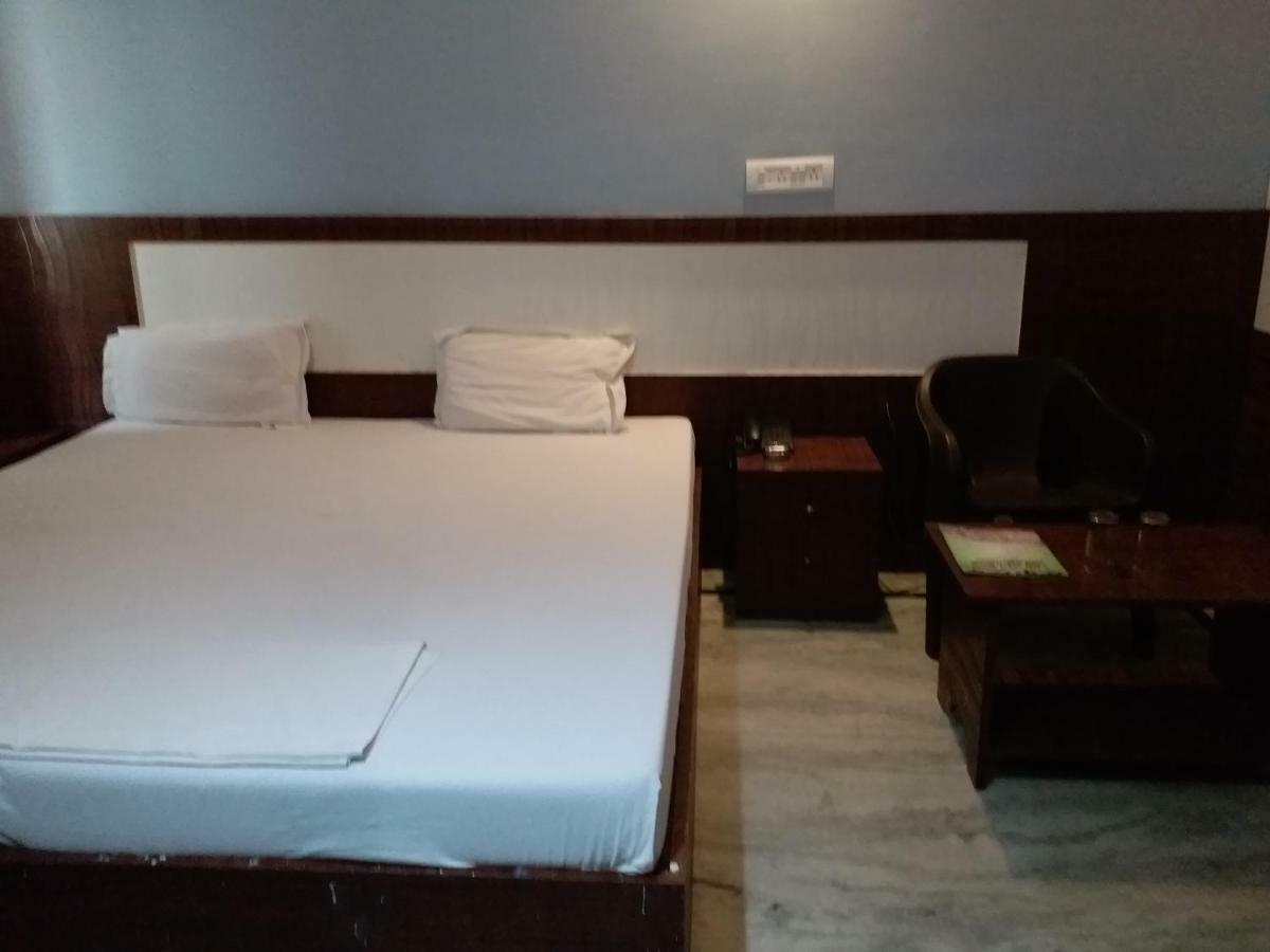 Hotel Haifa Varanasi Luaran gambar